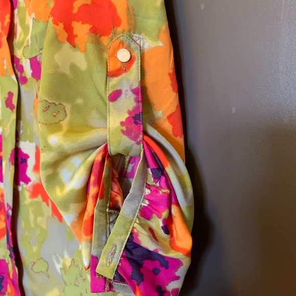 Skies are Blue Blouse Size Small - Picture 2 of 5